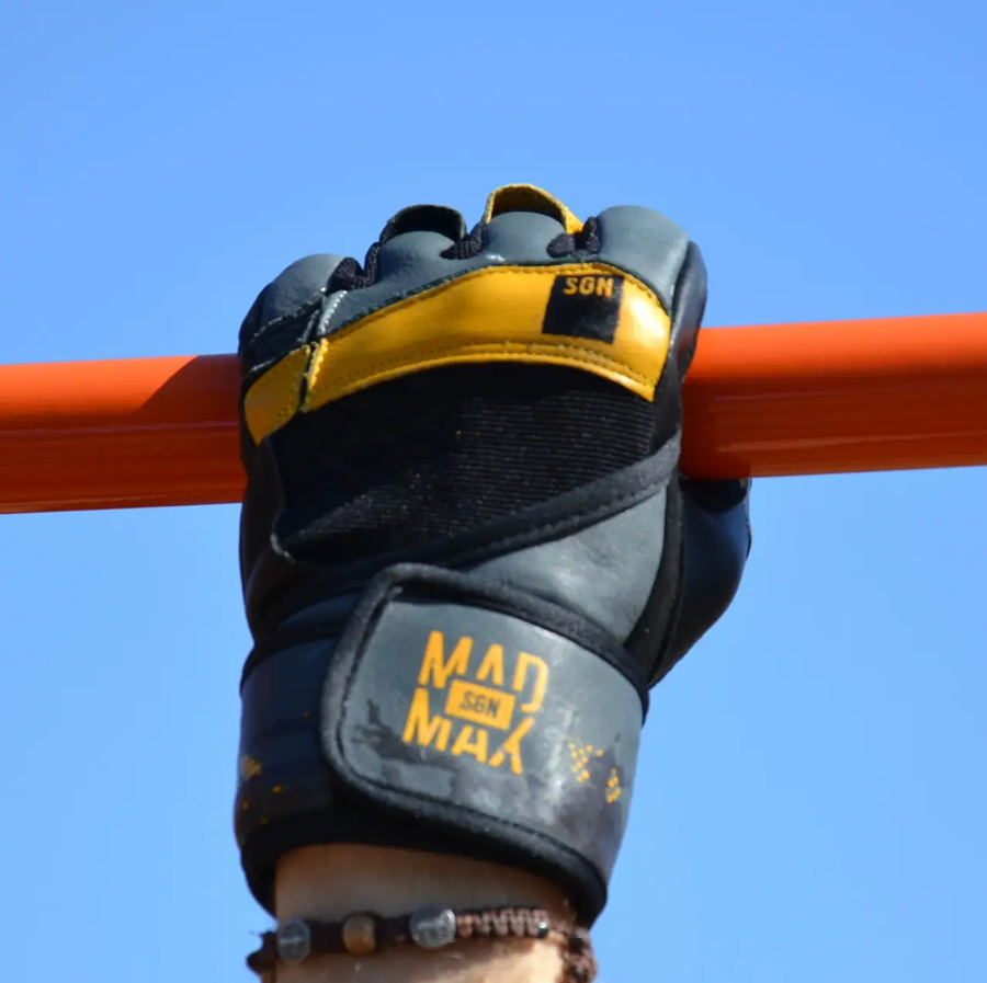 MadMax перчатки Унсекс для тренировок MFG-880 Signature (Black/Grey/Yellow), S